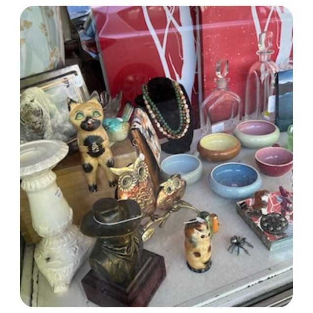 Op Shop Katoomba Stock November 2024